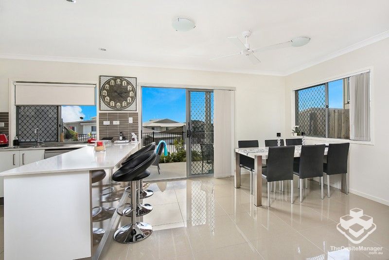 rental property Sunshine Coast