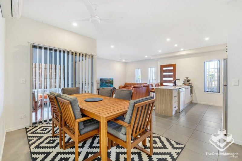 rental property Sunshine Coast