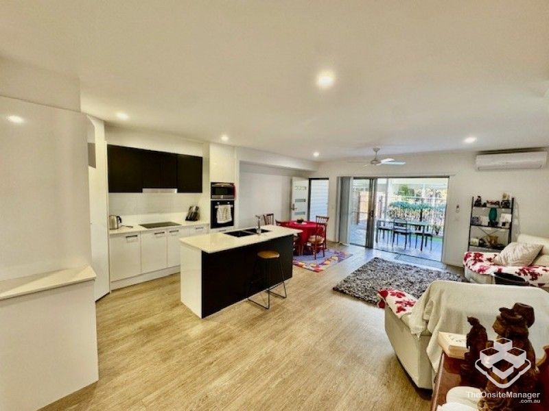 rental property Sunshine Coast