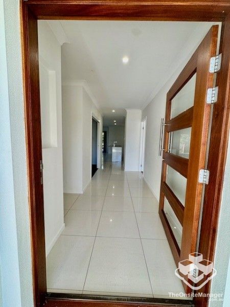 rental property Sunshine Coast