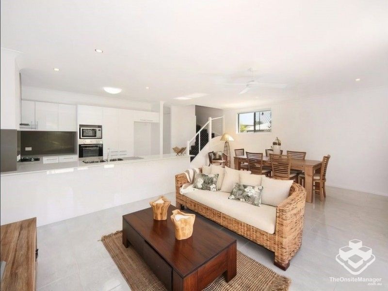 rental property Sunshine Coast