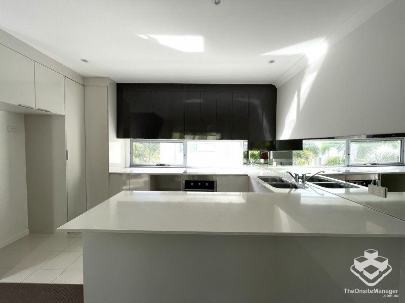 rental property Gold Coast