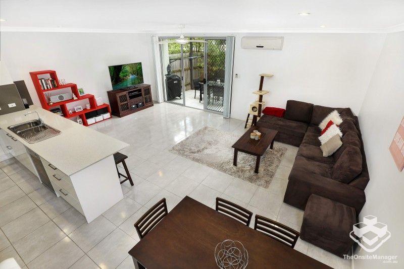 rental property Sunshine Coast