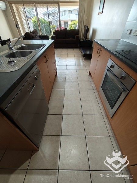 rental property Wide Bay