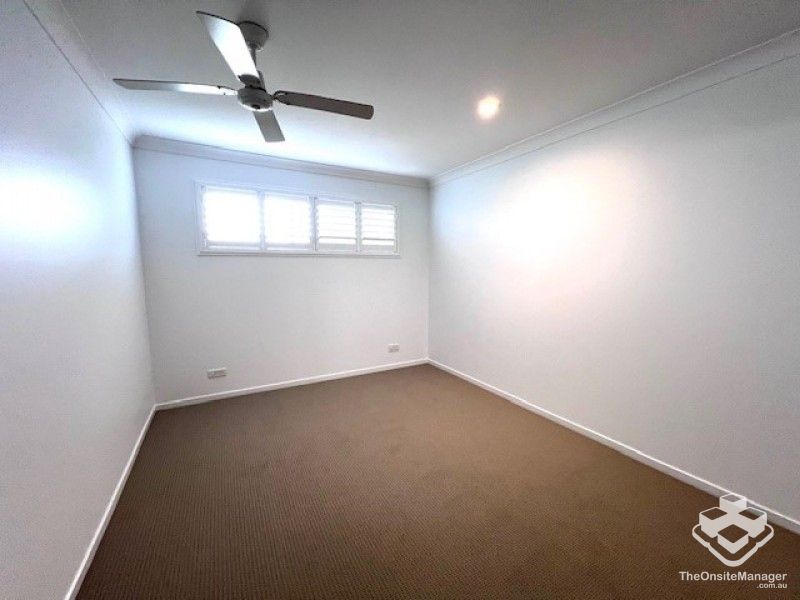 rental property Sunshine Coast