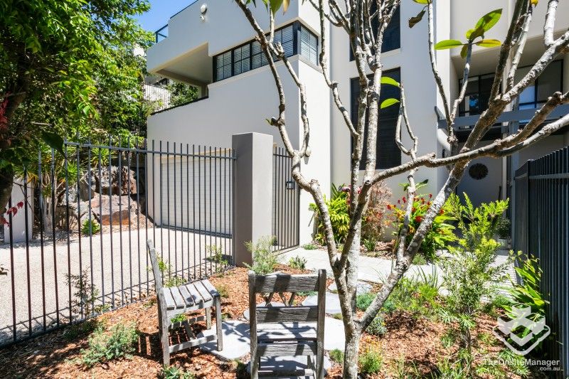 rental property Sunshine Coast