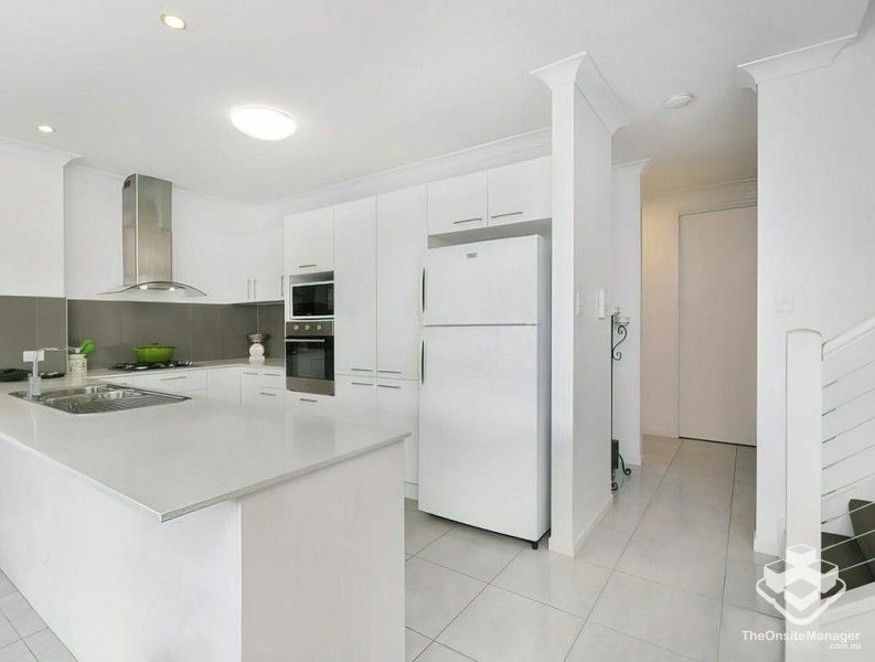 rental property Sunshine Coast