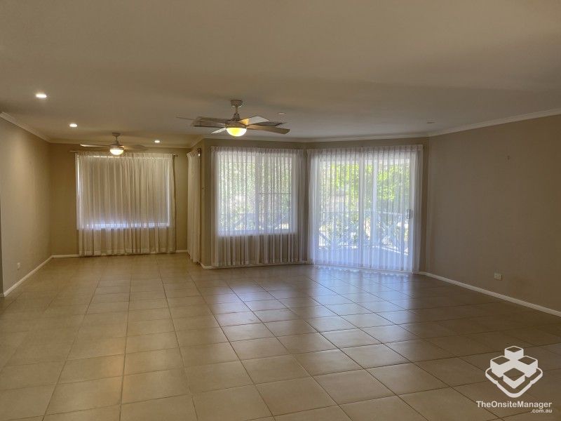 rental property Sunshine Coast