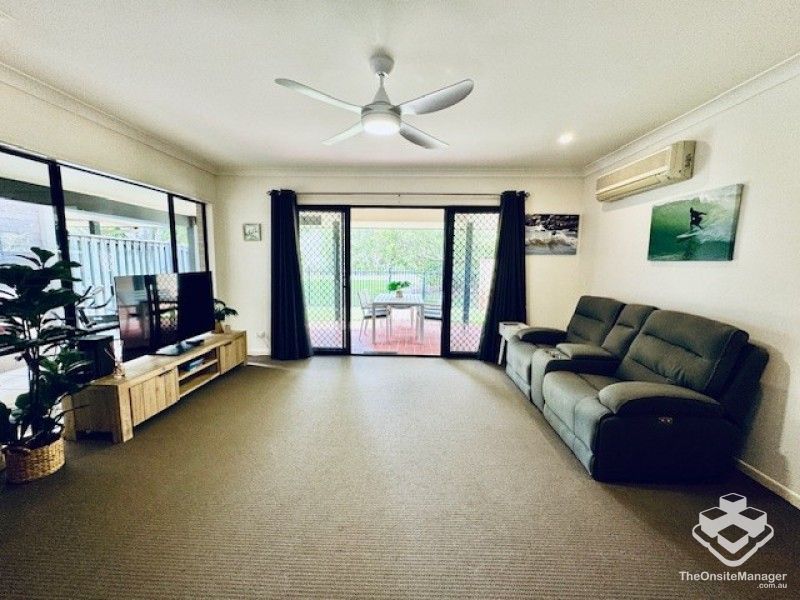 rental property Sunshine Coast