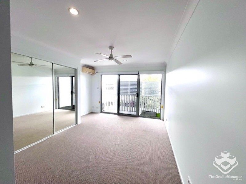 rental property Sunshine Coast