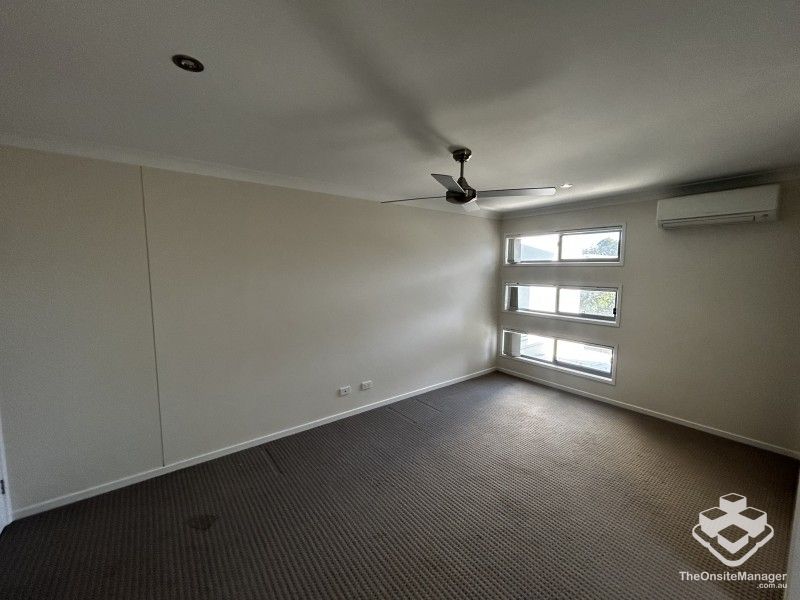 rental property Sunshine Coast