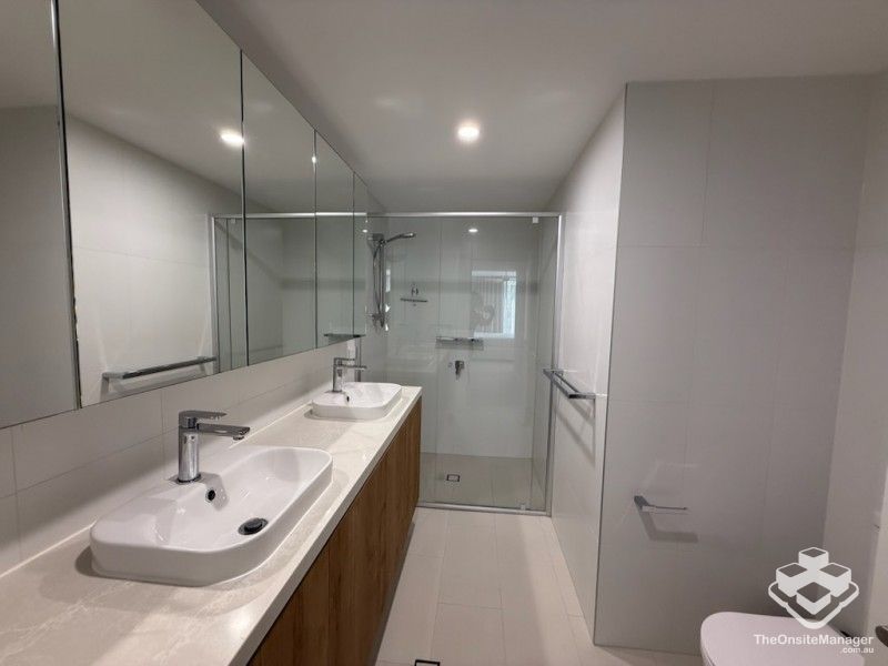 rental property Sunshine Coast