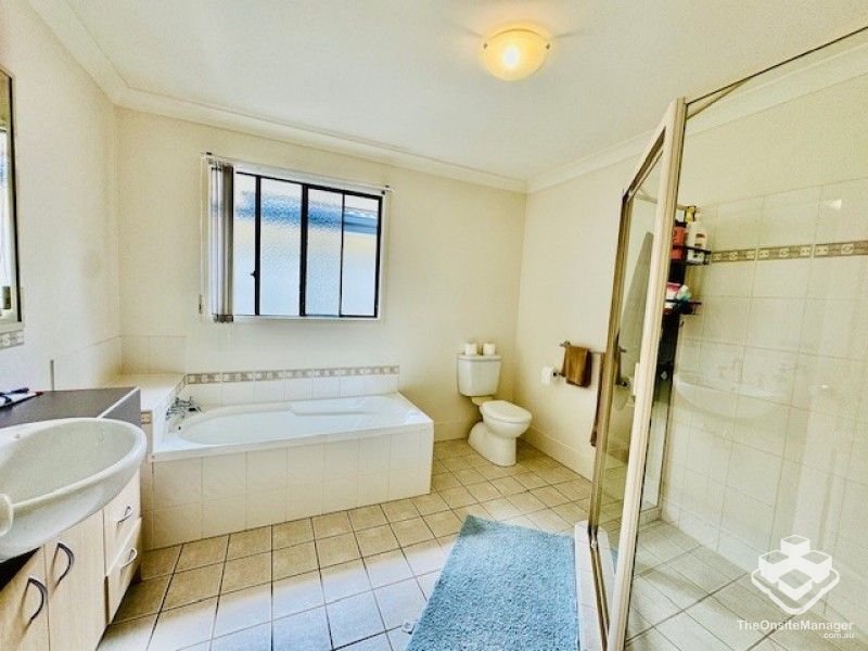 rental property Sunshine Coast