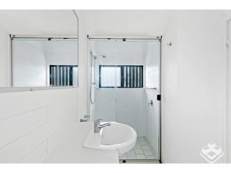 rental property Sunshine Coast