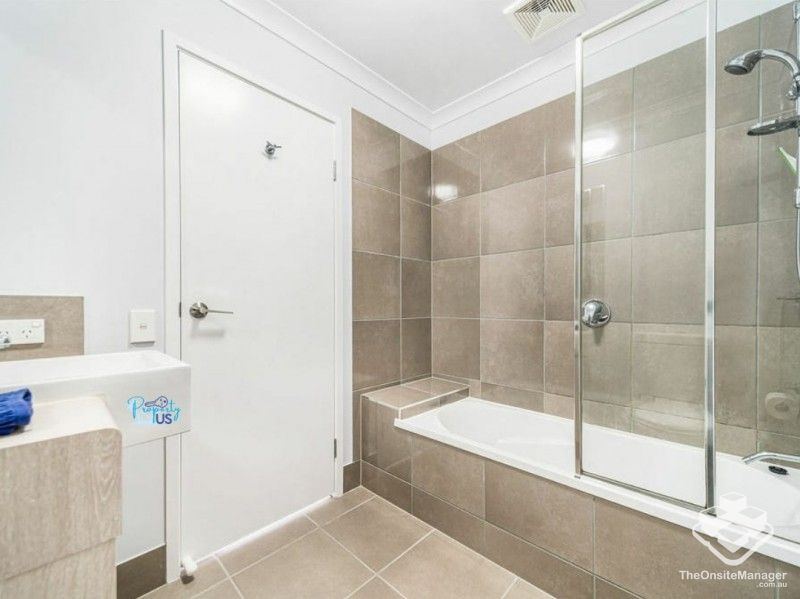 rental property Sunshine Coast