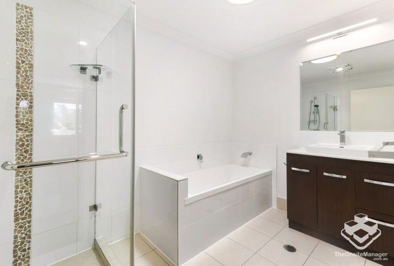 rental property Sunshine Coast