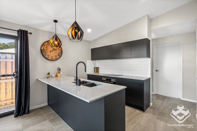 rental property Sunshine Coast