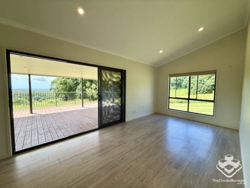 rental property Sunshine Coast