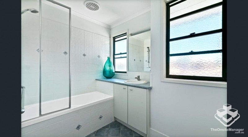 rental property Sunshine Coast