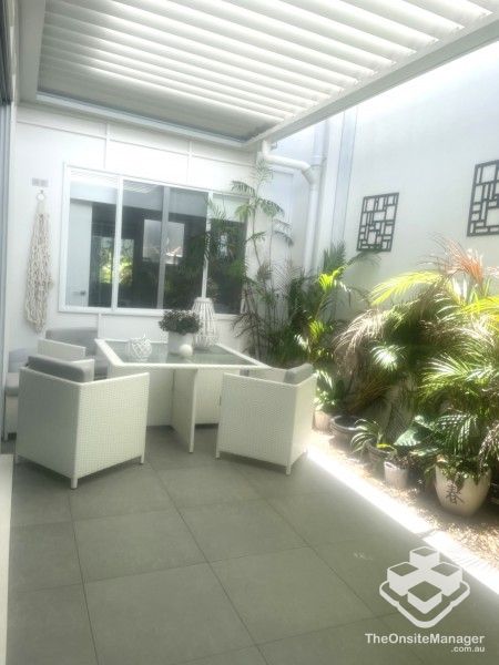 rental property Sunshine Coast