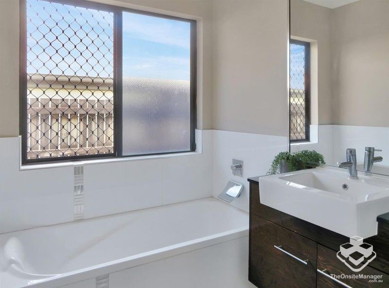 rental property Cairns