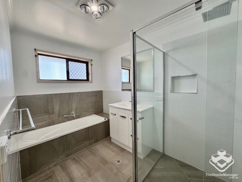 rental property Sunshine Coast