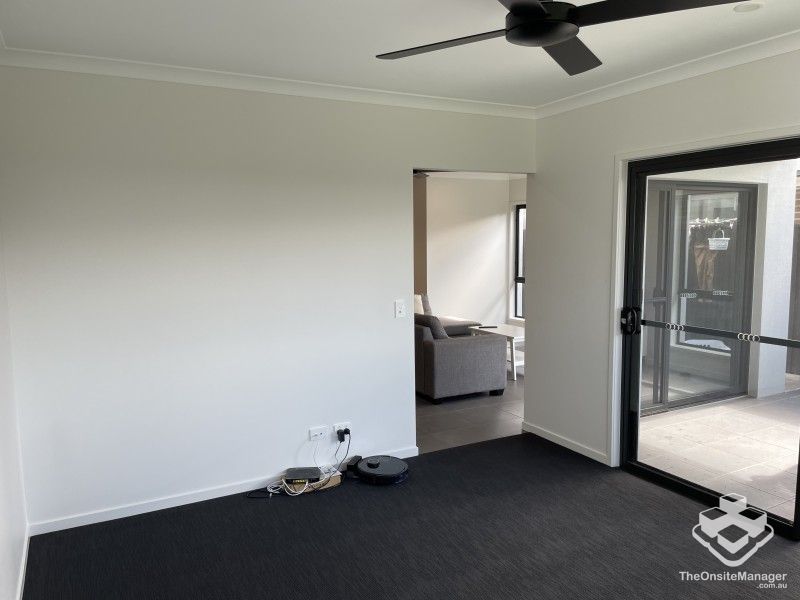 rental property Sunshine Coast