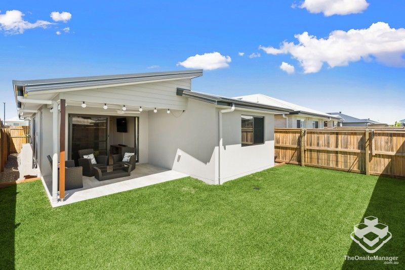 rental property Sunshine Coast