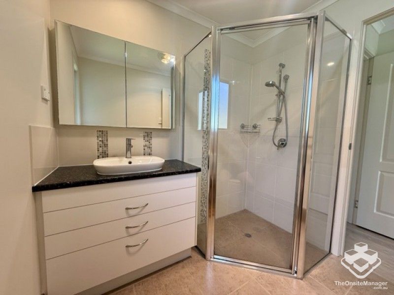 rental property Sunshine Coast