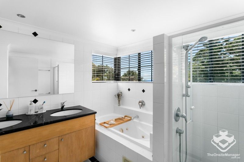 rental property Sunshine Coast