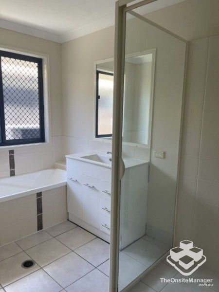 rental property Wide Bay