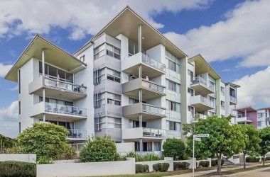 View Listing Listing Photograph