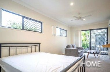 View Listing Listing Photograph