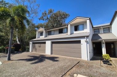 View Listing Listing Photograph