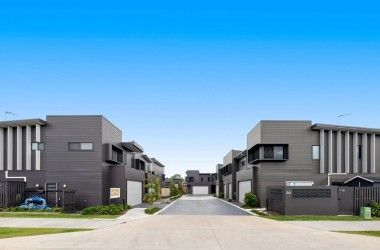 View Listing Listing Photograph