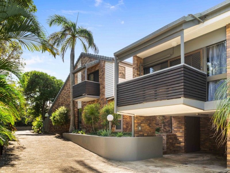 rental property Sunshine Coast