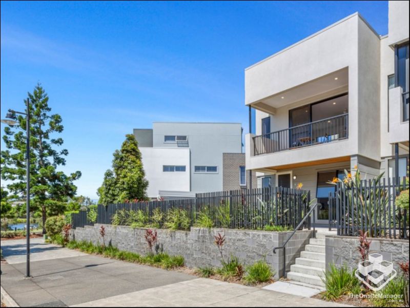 Townhouse Real Estate in Brisbane, QLD UNDER UNCONDITIONAL CONTRACT