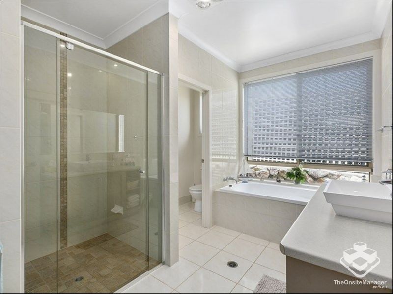 rental property Sunshine Coast