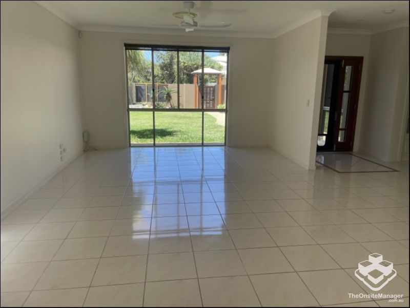 rental property Sunshine Coast