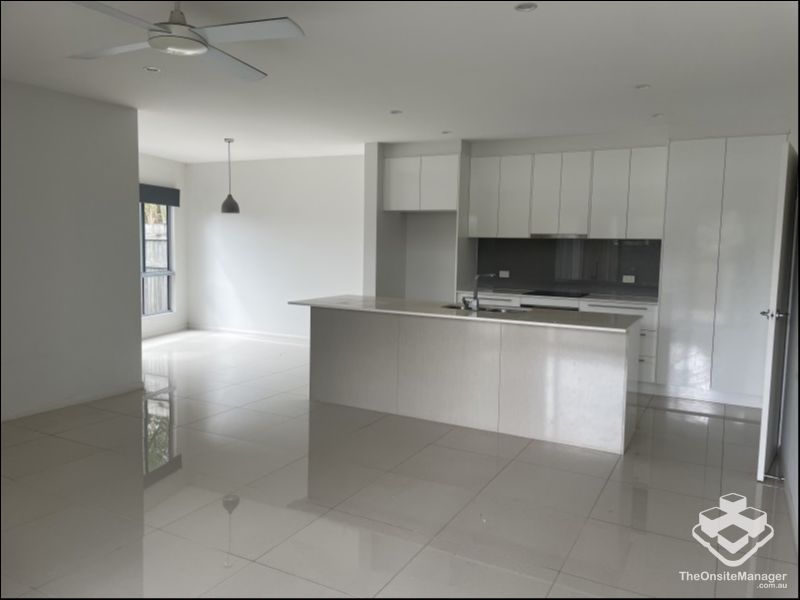 rental property Sunshine Coast